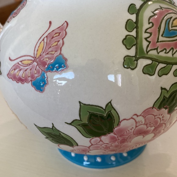 Gorgeous Like New Coastline Imports Cottage Teapot! - Picture 8 of 9